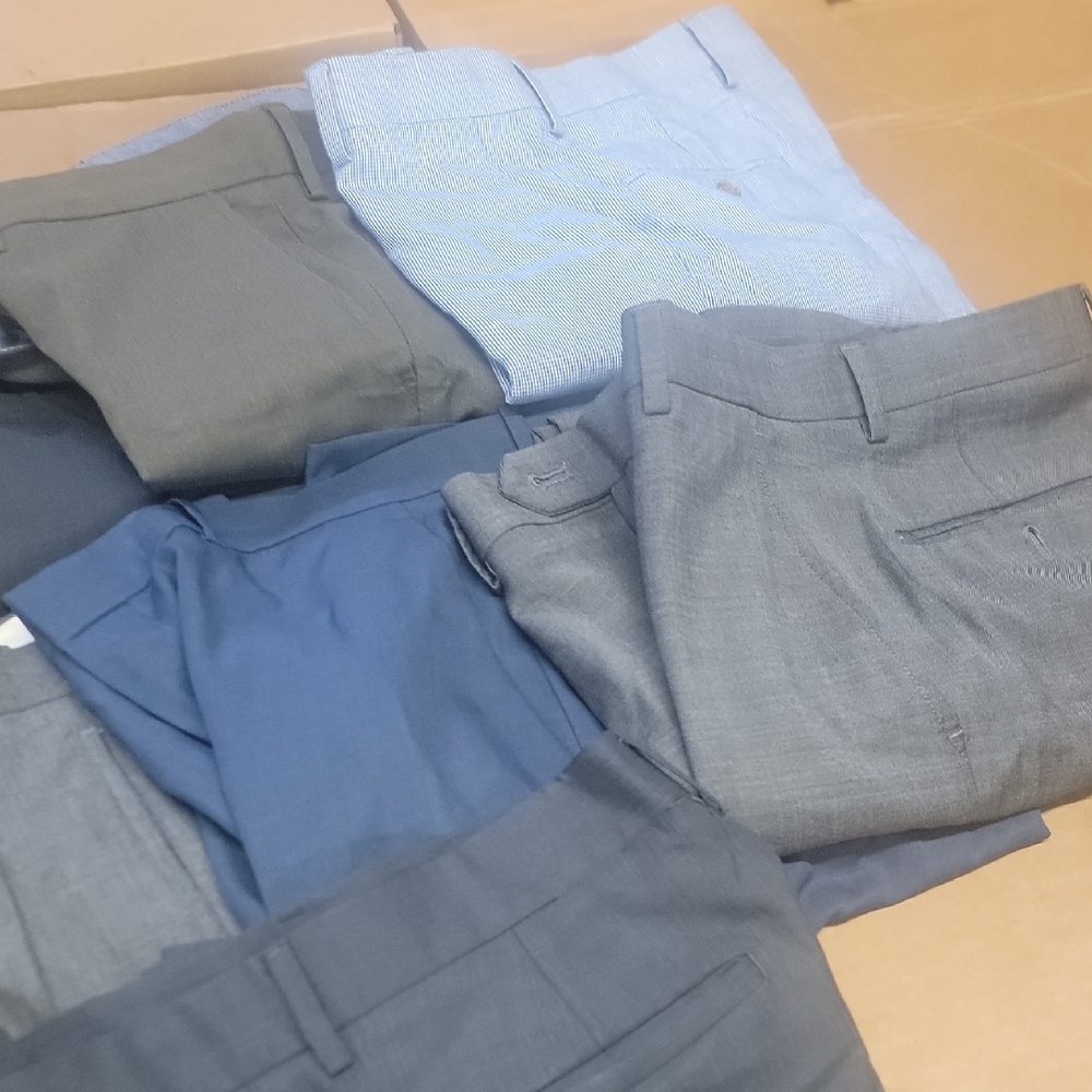 Lot Of 11 28" to 34 Mens Dress Pants Jos. A Banks Banana Republic Tommy Hilfiger - Picture 3 of 9